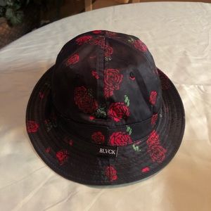 Black Scale Bucket hat